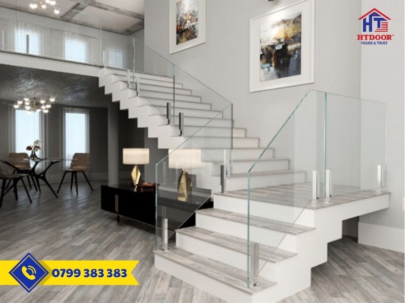Cầu thang kính không tay vịn