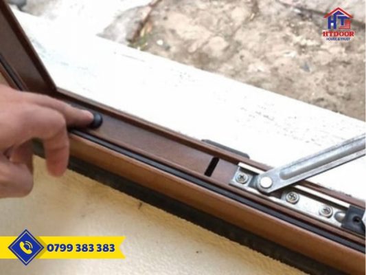 Bản lề cửa nhôm - HTDoor