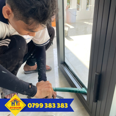 Sửa cửa nhôm kính - HTDoor