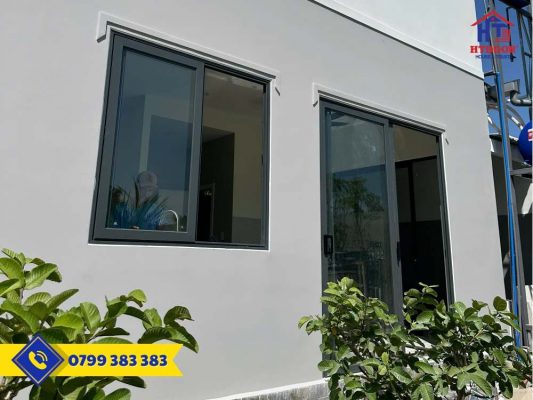 Cửa nhôm Xingfa lắp tại nhà khách ở Bến Tre - HTDoor