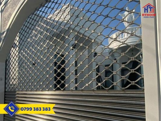 Cửa cuốn mắc võng