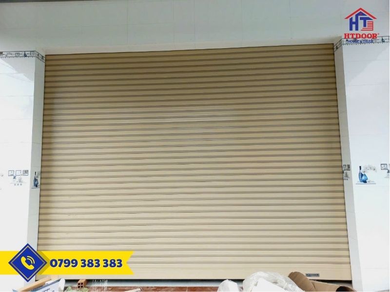 Cửa cuốn nan kép nhà khách