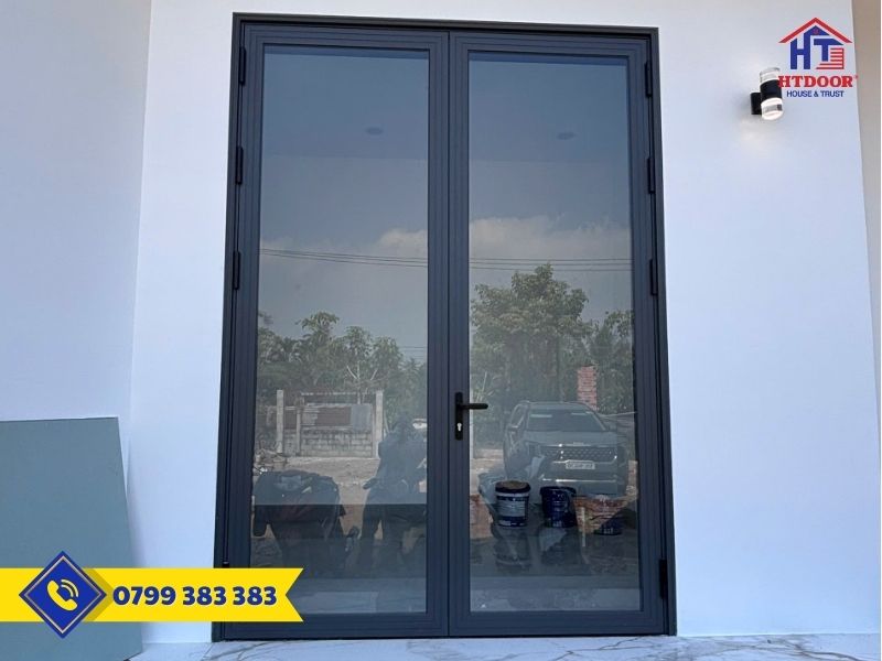 Cửa đi nhôm Xingfa 2 cánh mở quay