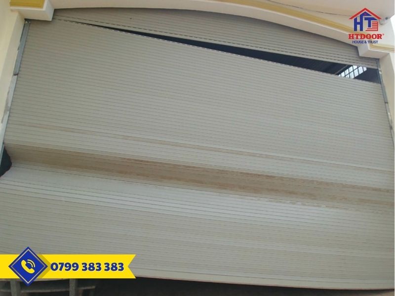 Cửa cuốn Đức rớt lá