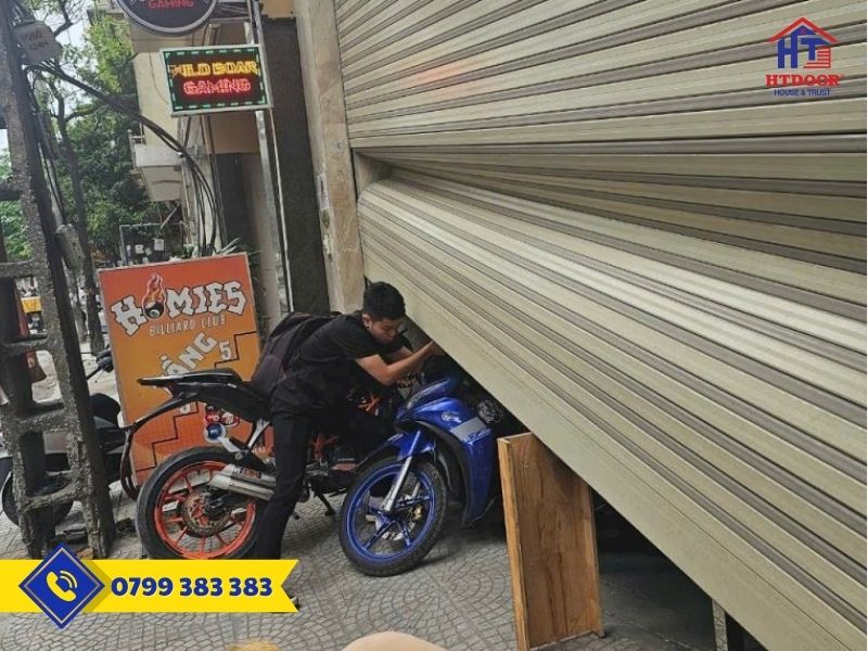 Cửa cuốn gặp vật cản bị đùn nan