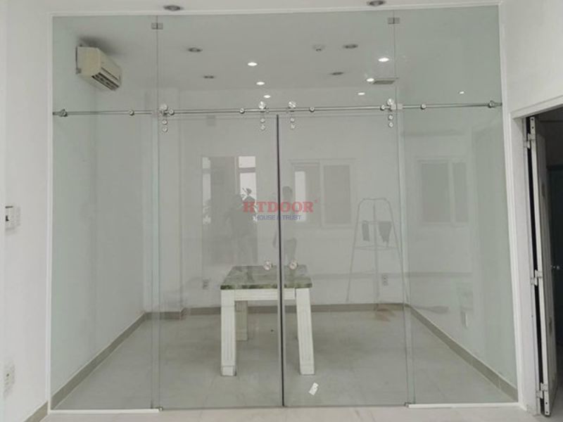 Cửa kính cường lùa treo